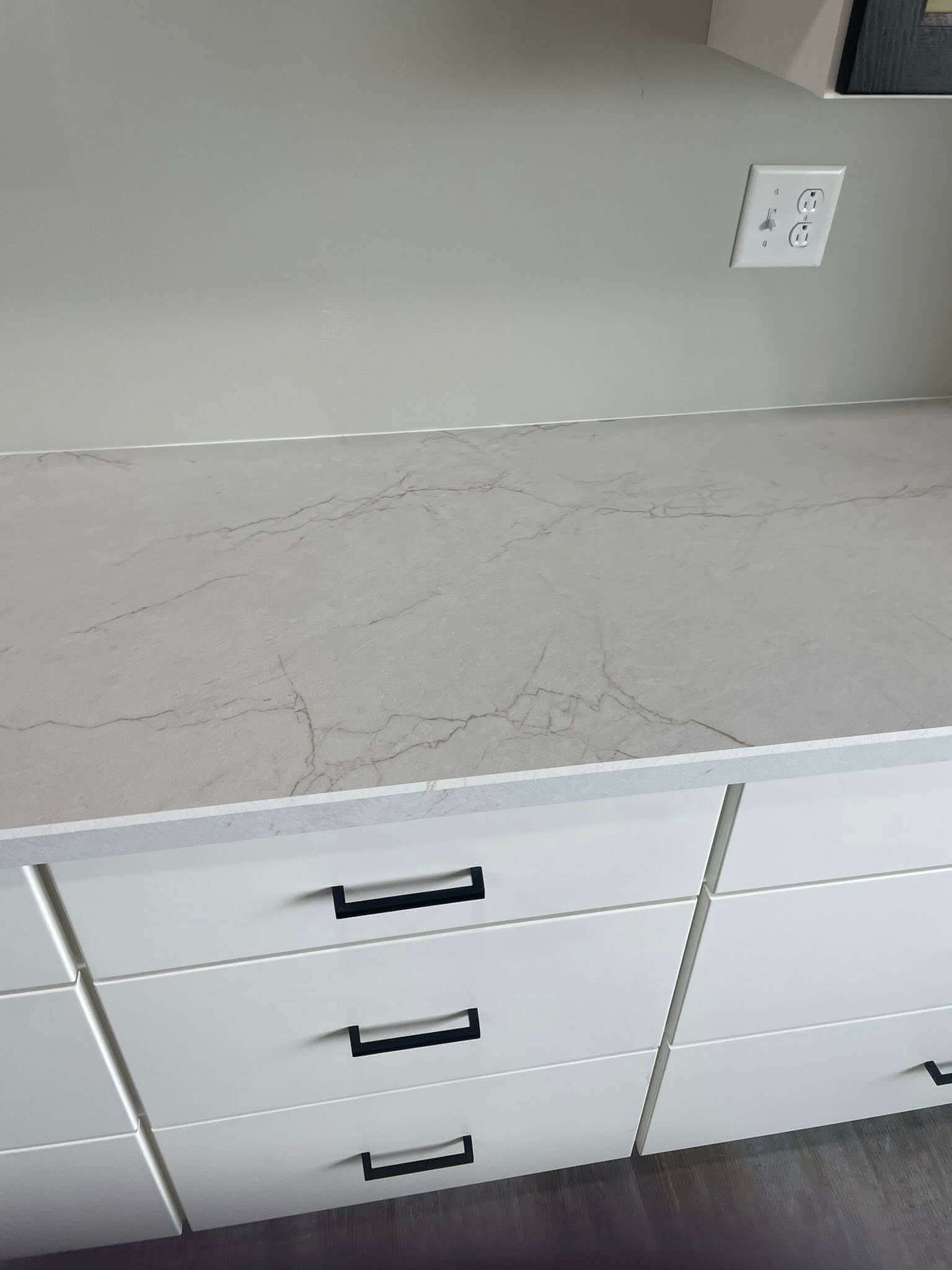 Laminate Counter Example 15