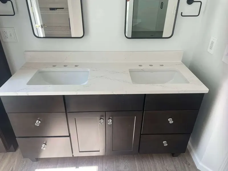 Custom quartz countertop for commercial space