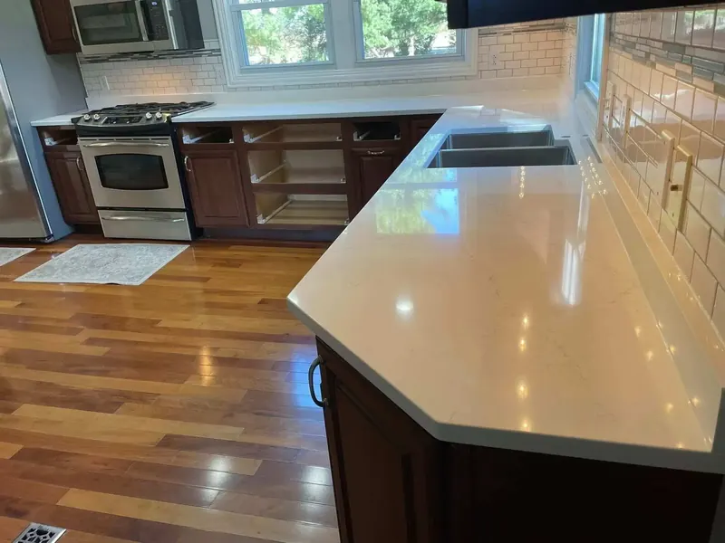 Quartz countertop with modern fixtures